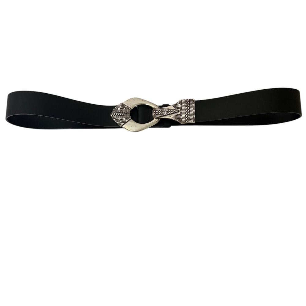 Chicos Womens Black Leather Adjustable Belt Engraved Silver Tone Buckle Size ML